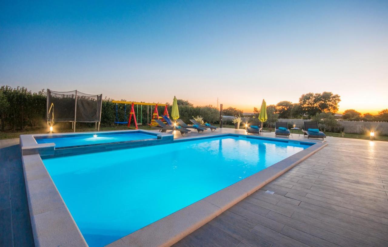 Villa Maris Zadarvillas Tinj Exterior photo